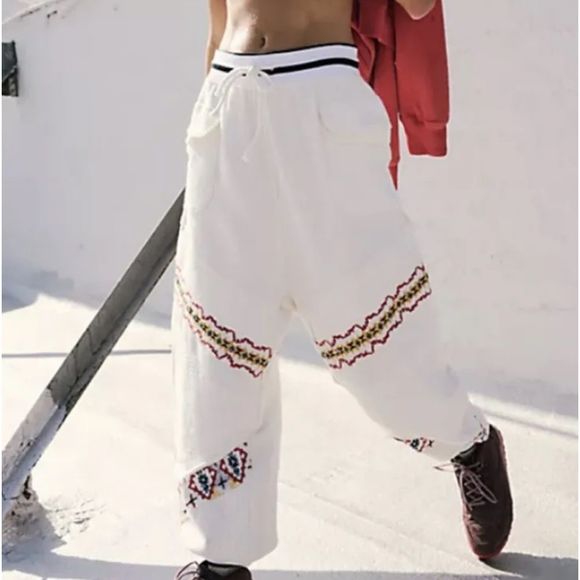Free People Movement Crystal Sport Joggers Embroidered Ribbed Waist Cuffs Ivory